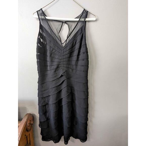 Women's plus size little black cocktail dress - Picture 1 of 4